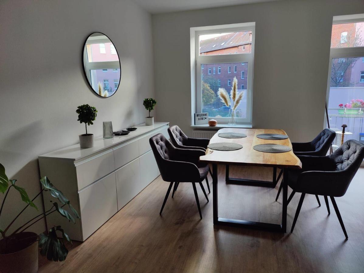 Neu Sanierte Wohnung Mit Balkon Und Stellplatz Erfurt Extérieur photo